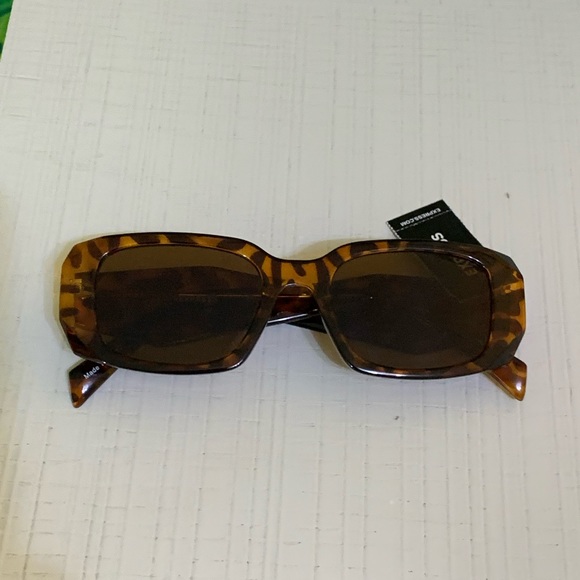 Express rectangular frame sunglasses